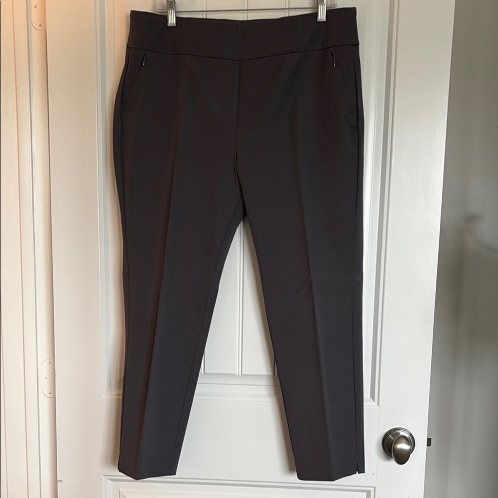 Soft Surroundings Gray Ankle Cropped Pants Style 3DP71